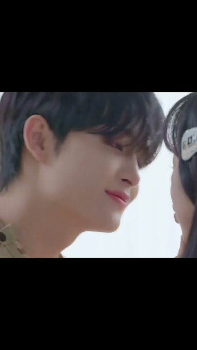 she wants lip kiss😘😚😂😘 #jihoon #kpop #kpopidol #shortsfeed #shorts#treasure #kpopidol #short #fyp