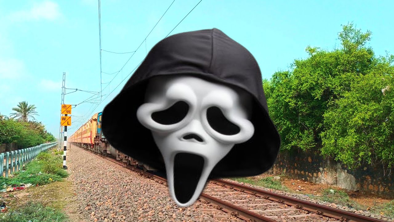 New Ghost Face Amazing Train Funny Video - bhutiya train bhutiya train ...