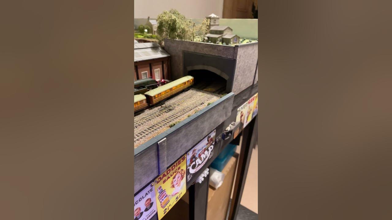 Graham Farish N Gauge Black 5 arrives at Elvenhome YouTube