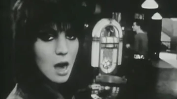 Joan Jett & the Blackhearts - I Love Rock 'N Roll (Official Video)