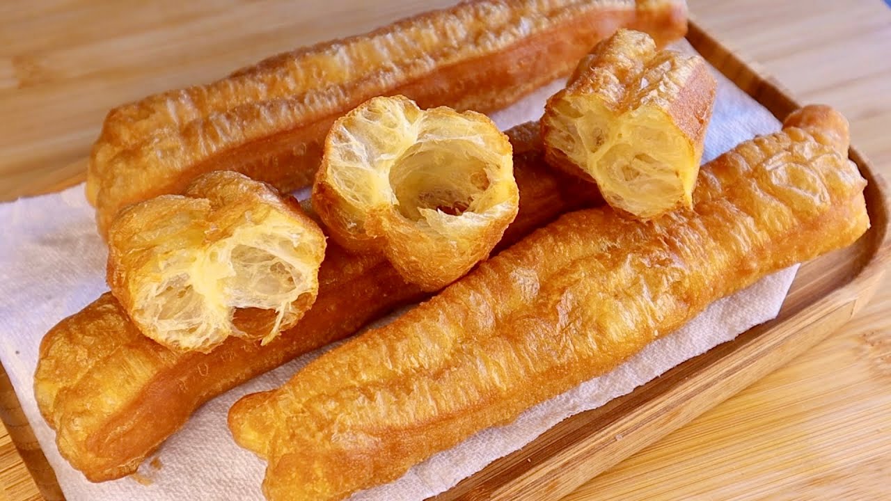 超市$5一包的油條不用買❗️在家做油條注意這三個步驟，100%成功！蓬鬆酥脆，不隔夜等待，不揉麵【阿栗食譜252】
