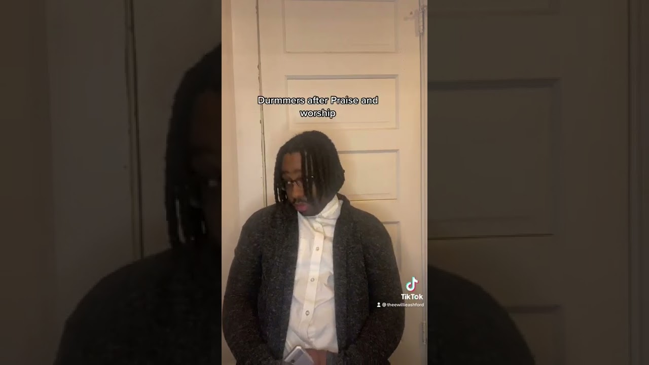 Different people sleeping in Church 🤣⛪🙌🏾 