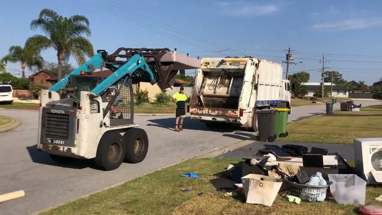 Gosnells bulk waste with the old hino and acco