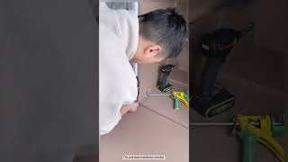 Celebrity Suspended study table installation process- Great tools and machinery increases work efficiency Wealth