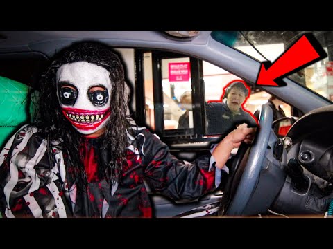 drive-thru-halloween-scare-prank!!