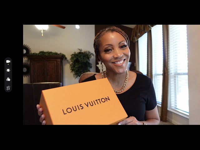 Rubber Meets The Road! Ft. Louis Vuitton Sunbath Flat Mules, Unboxing