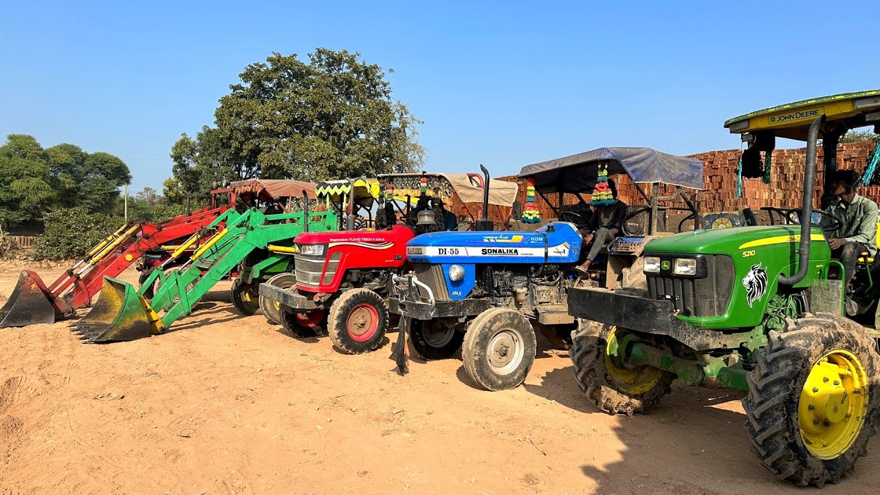 Tractor JCB on Mahindra Arjun 605 Loader and John Deere 5205 Loader Loading Mud Tractor’s | Sonalika