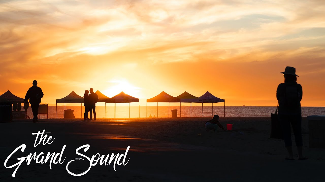 A.M.R - Flight (Alex Pich Remix)