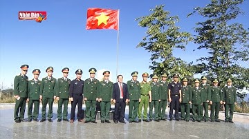Chào cờ đầu năm tại cột mốc ngã ba biên giới