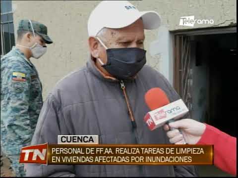 Personal de FF.AA. realiza tareas de limpieza en viviendas afectadas por inundaciones