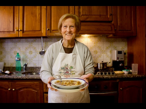 How to Make Pasta and Bean Soup from Lucca | Pasta Grannies