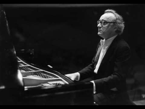 Mozart - Piano Concerto kv467 no21 (Alfred Brendel...