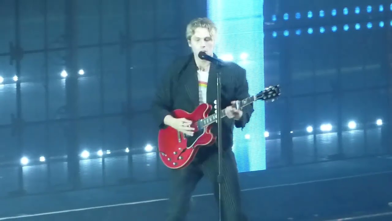 'Take My Hand' | 5 Seconds of Summer | 3Arena | Dublin - 3rd April 2022