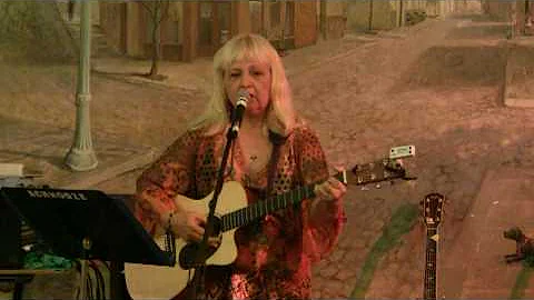 KEEP ON LOOKING - Lynda Wolf & Llona Boaz cover by...