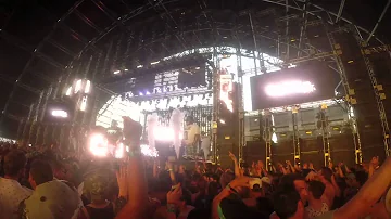 Carnage Live @ Coachella 2014 "Spaceman (Carnage Festival Trap Remix)"