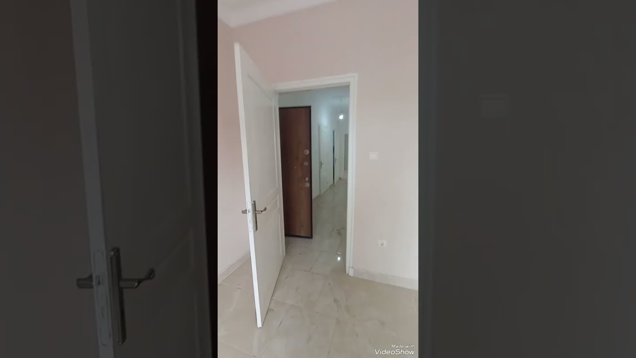 شقق فيني بسومة باطل 560مليون فقط في ولاية البليدة واد العلايق سيدي يحى تبع الفيديو تفهم0770883717