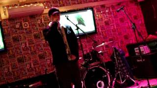 Sizzi Gee - Jealous Ft. Joe Grayston Live At Kelseys Bar