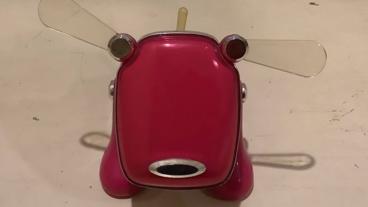 2005 hasbro robot dog