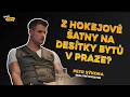 Z hokejové šatny na desítky bytů v Praze? | Petr Sýkora