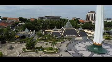 Maiden Flight @ Tugu Pahlawan Surabaya, Syma X8HW + Yi