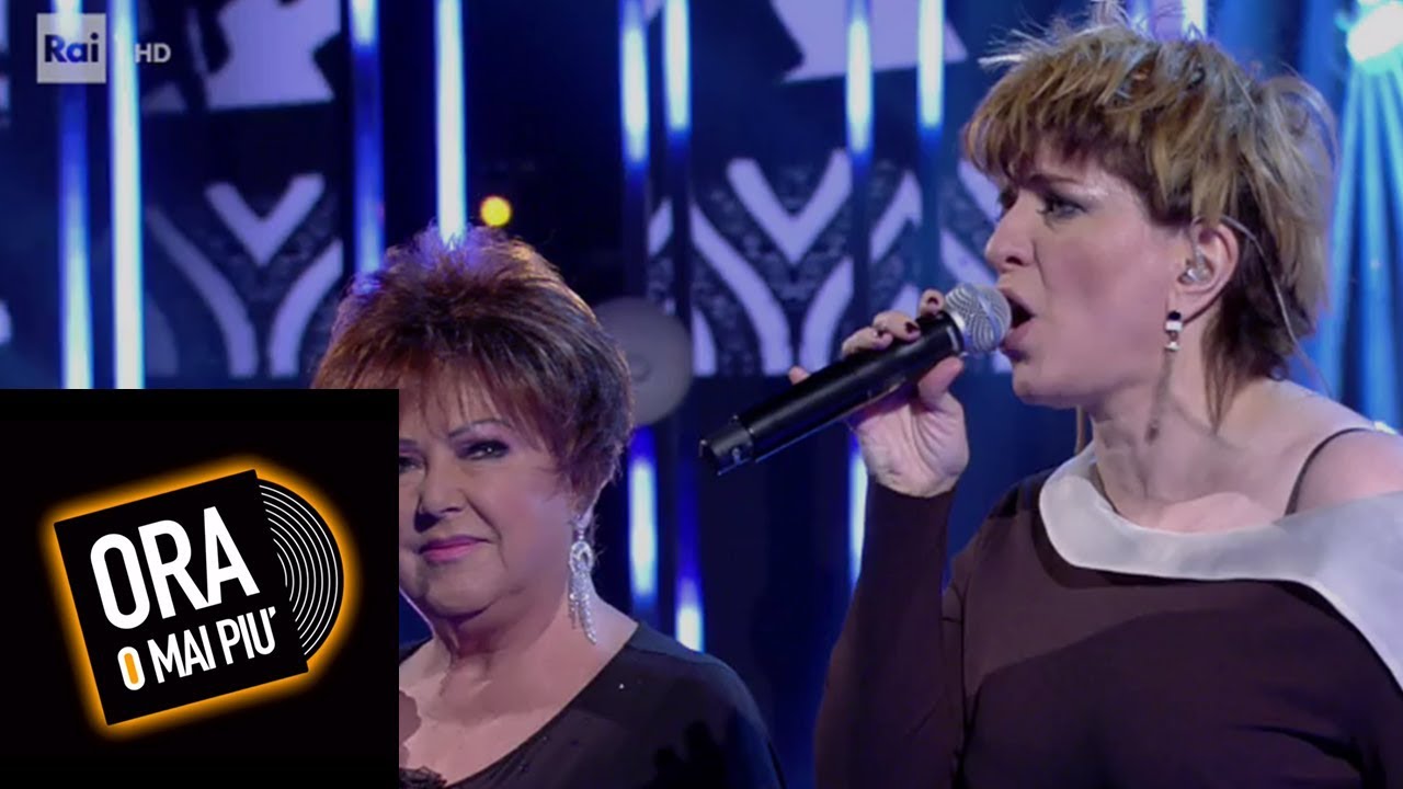 Barbara Cola canta 