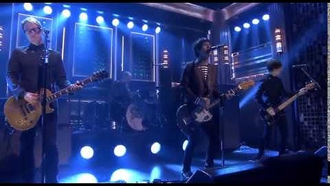 Johnny Marr plays Stop Me If You Think You