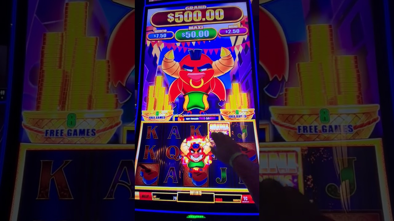 superman gold Raging Red hummingbird jackpot feature win casino slot machine