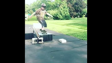 Board slide a handrail!