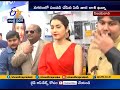 Raashi Khanna launches Big C Mobile store at Vijayawada