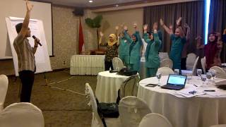 Ice Breaking - Marina Menari di Atas Menara