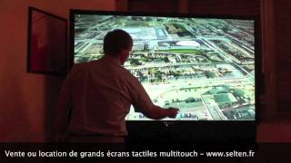 Microsoft Surface Globe sur grand écran tactile multitouch