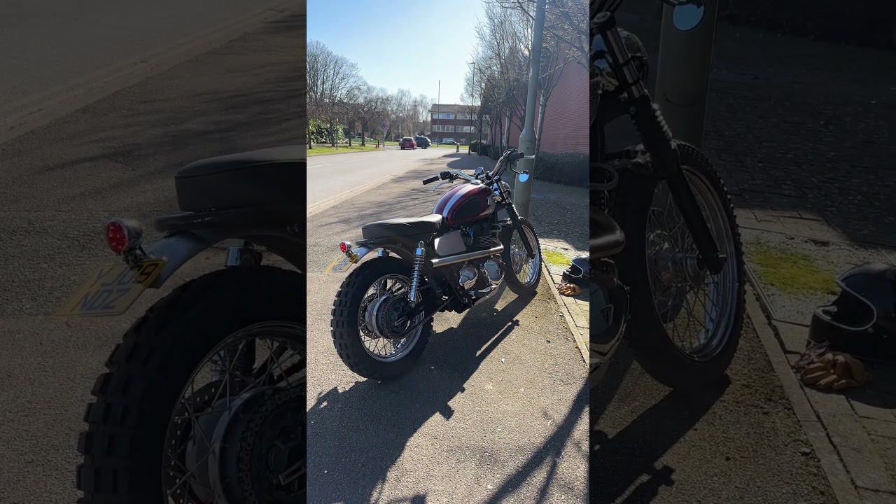 T100 Bonneville with straight pipe exhausts 🫡😉