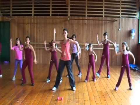 Giulia Manattini con gruppo di danza,le nostre piccole danzatrici,.wmv