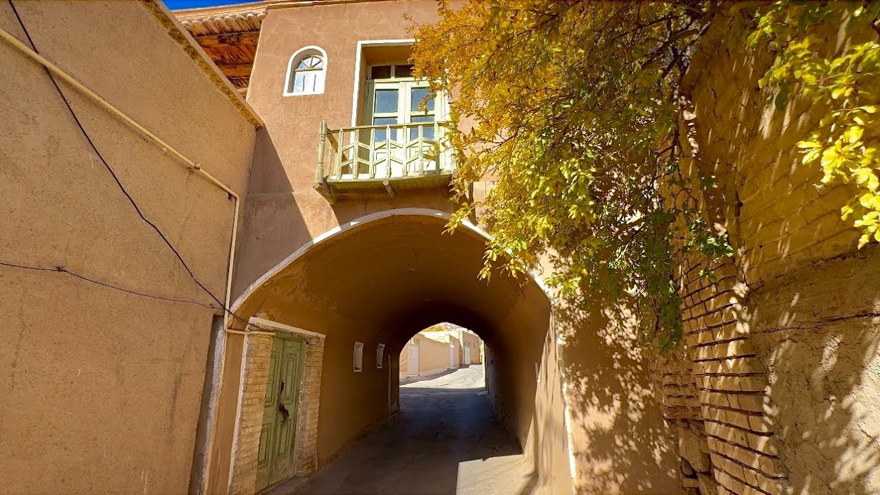 A trip to the beautiful garden city of Taft in Yazd.سفر به کوچه باغ های انار تفت 