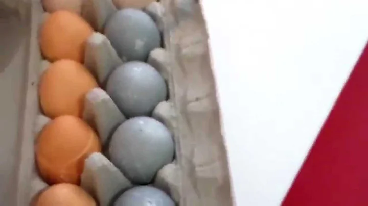 Naturally dyed Easter Eggs