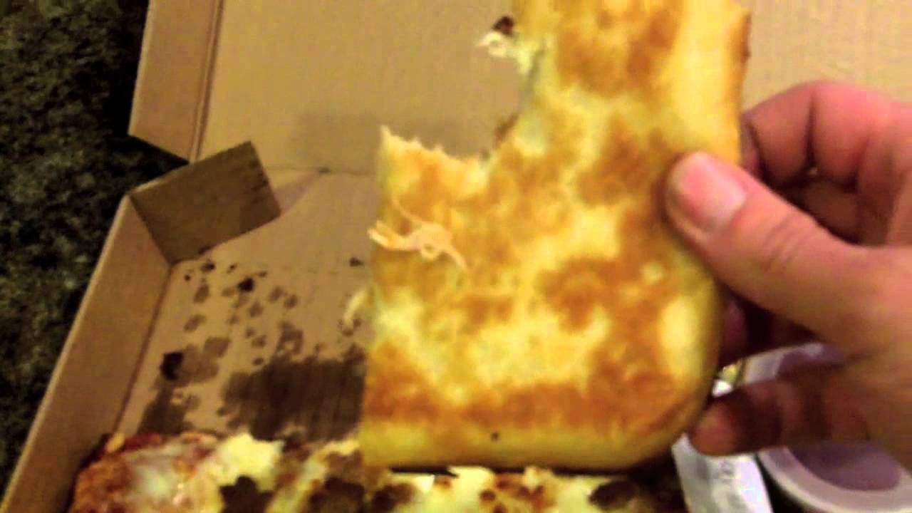 Pizza Hut Big Dinner Box pizza special - Pizza review by 