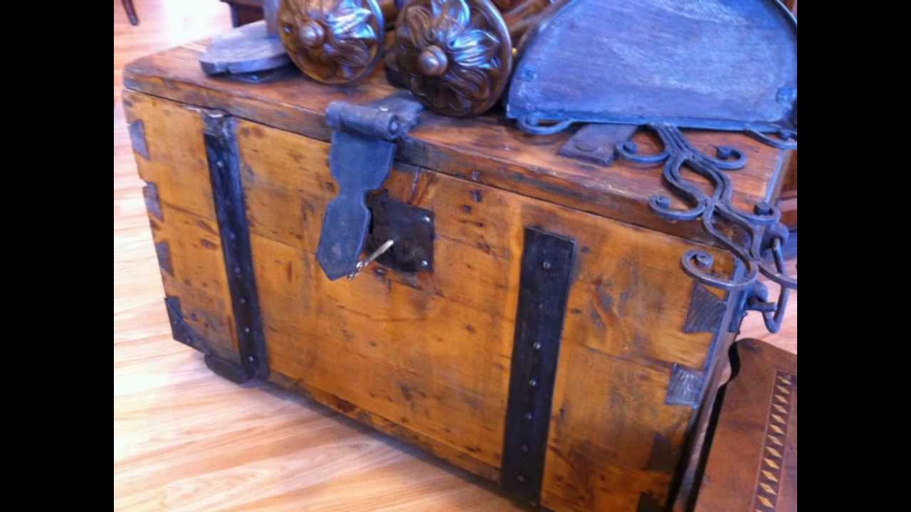 Mobili antichi, oggetti e complementi di antiquariato, arredamento ... Arredamento mobili antichi