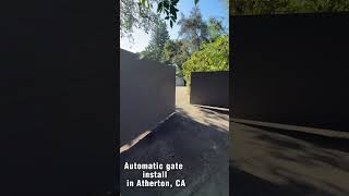 Modern automated gate install in Atherton, CA #gatecompany #drivewaygate #electricgate #liftmaster