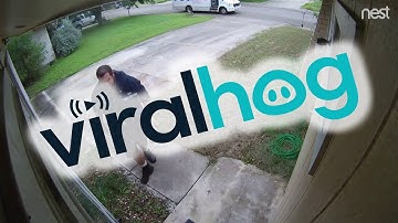 Hopscotch Playing Delivery Driver || ViralHog