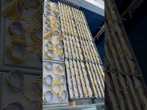 نطالب بمحاكمة الحموات مع رياض سلامة ذهب عيار ١٨ تجهيز عرسان عروس لبنان هادي جبارة