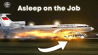 A Routine Landing Quickly Turns into a Disaster | Asleep on the Job