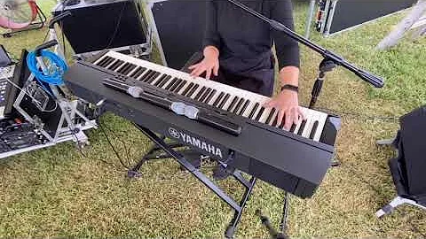 Kelly Jo Boggs Playing Big God, Boggs Family Minis...