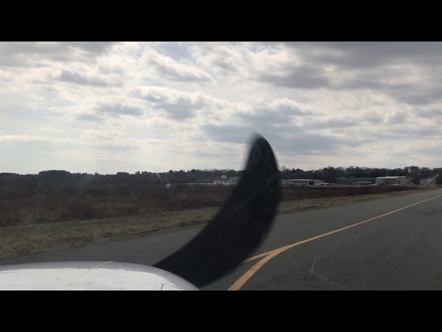 4:7:2019 Cessna 172 arrival into Norwood KOWD Runway 28