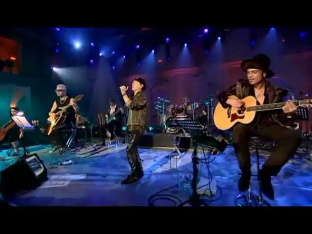 Scorpions - acoustica - dust in the wind class=