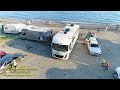 Установка американского автодома на пляже в Крыму. В чем отличия от европейского дома на колесах.
