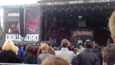 Alter Bridge - Ties That Bind Live At Download Festival 2011