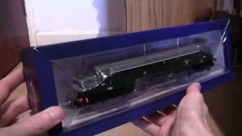 1000th Subscriber Special - Opening The Bachmann Class 40 In BR Green Livery (DCC Sound)