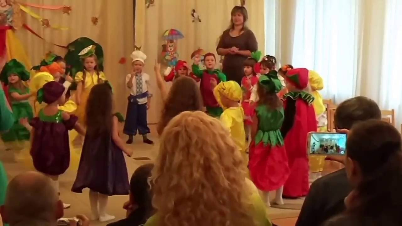 Танец фруктов и овощей.