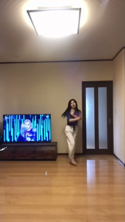 BLACKPINK 'Pretty Savage' Dance Cover by Me