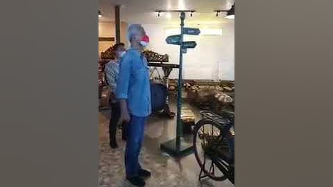 Tiap jam 10 Pagi, di seluruh Jogja wajib bersikap tegak menyanyikan lagu kebangsaan Indonesia Raya.